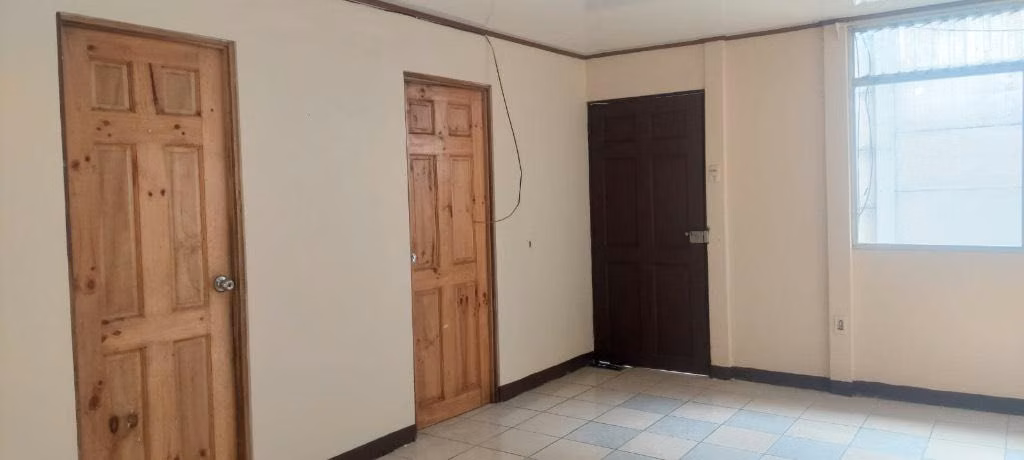 Lindo apartamento en Barrio Jesús de Santa Bárbara - Imagen 2