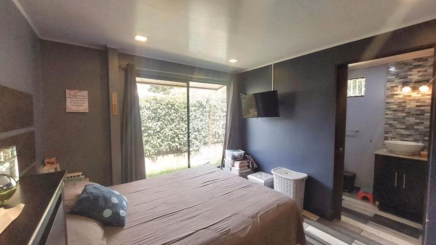 Casa en Venta en Santa Ana Centro – 1 NIVEL- Diseño Moderno y Sostenible con 5 Habitaciones