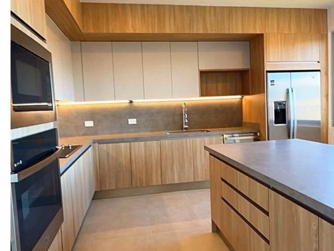 Apartamento NUEVO en Condominio Dukana, Guachipelín, Escazú - Imagen 2