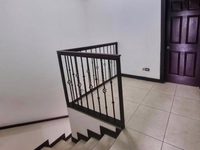 Venta de Casa en Residencial Monserrat, Concepción de Tres Ríos