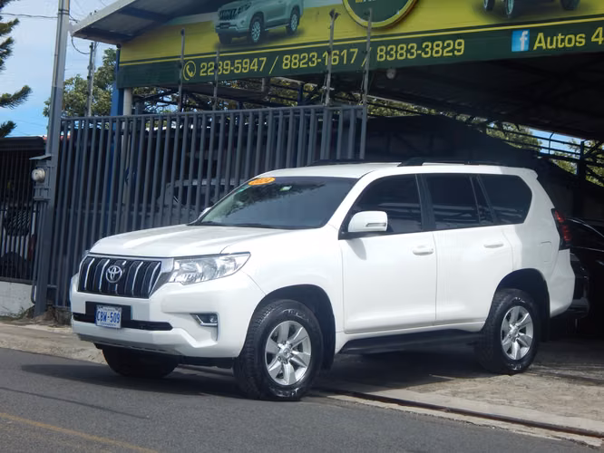 TOYOTA LAND CRUISER PRADO TXL AUTOMATICO 2024
