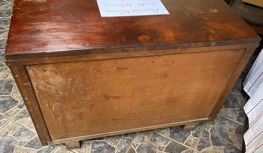 Mueble en CEDRO Pesado