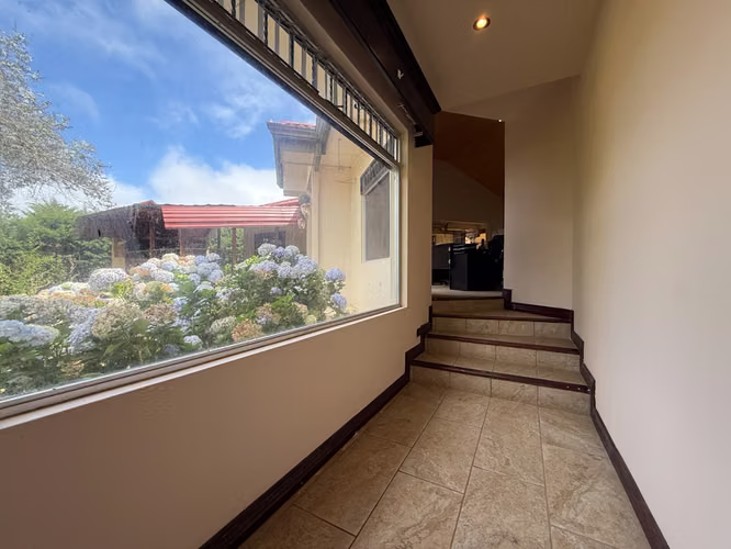 Venta de Espectacular Propiedad en Residencial Privado