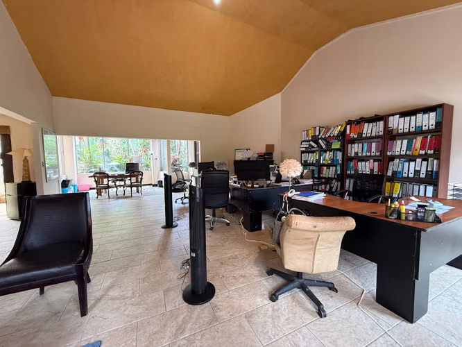 Venta de Espectacular Propiedad en Residencial Privado