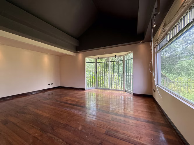 Venta de Espectacular Propiedad en Residencial Privado