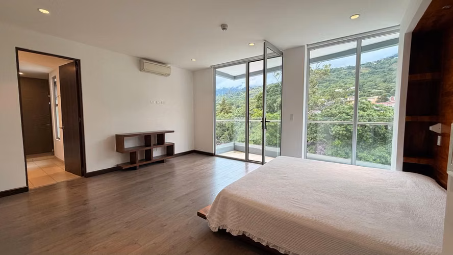 Se alquila hermoso penthouse en condominio en Escazú - Imagen 15