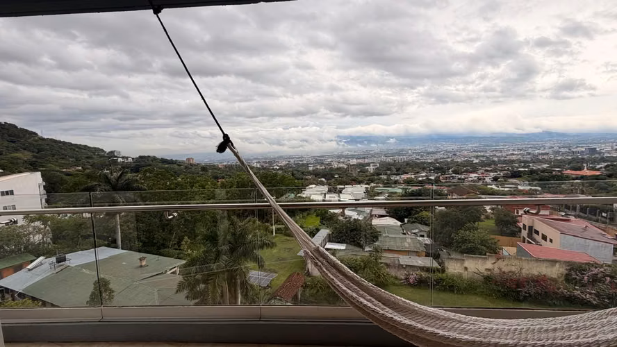 Se alquila hermoso penthouse en condominio en Escazú - Imagen 10