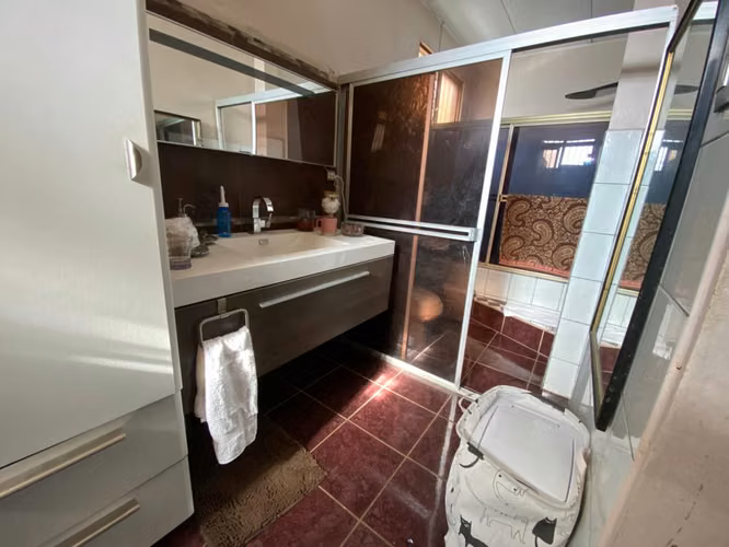 Propiedad con Casa y 3 Apartamentos, San Rafael Abajo, Desamparados