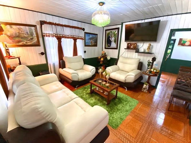 Propiedad con 2 Casas en Aguas Zarcas, San Carlos, Alajuela