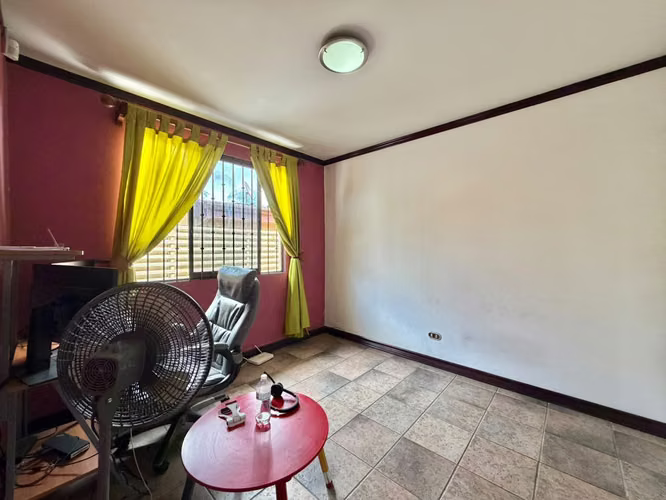  Casa en Venta en Guachipelín, Escazú. - Imagen 13