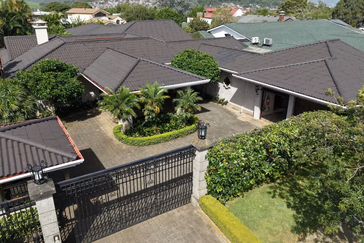 Venta Casa de Lujo "The Legacy House", Lomas de Ayarco Sur, Curridabat (AD)