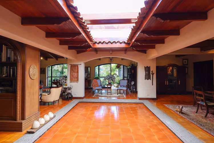Venta Casa de Lujo "The Legacy House", Lomas de Ayarco Sur, Curridabat (AD)