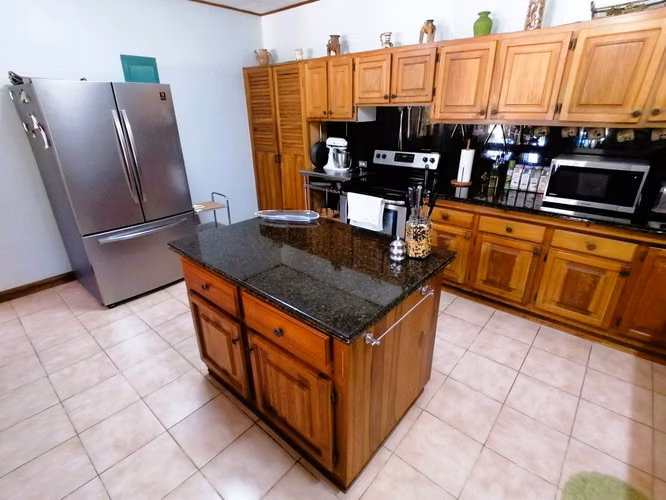 *Venta de quinta con piscina en La Garita de Alajuela.