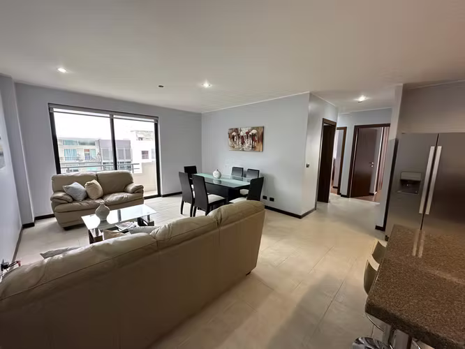 Apartamento Amueblado en Escazú - Imagen 2