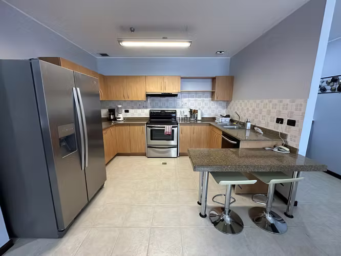 Apartamento Amueblado en Escazú - Imagen 3