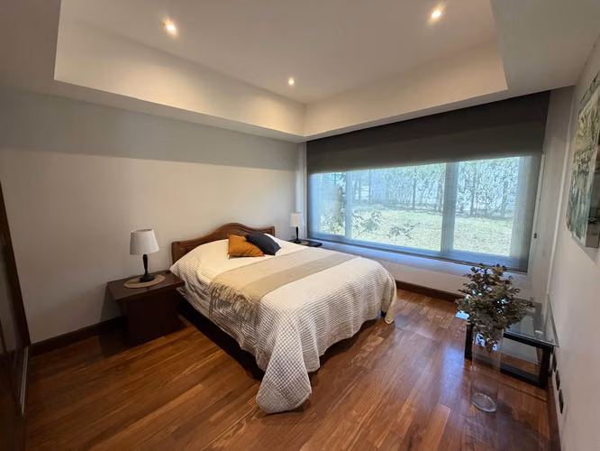 Venta de Exclusiva Casa con Amplio Terreno – Los Ángeles, San Rafael de Heredia