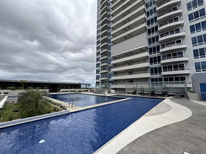 Apartamento en Torres Paseo Colón