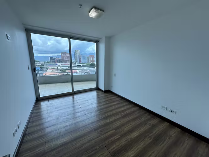 Apartamento en Torres Paseo Colón
