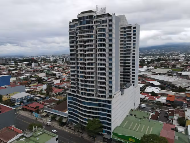 Apartamento en Torres Paseo Colón