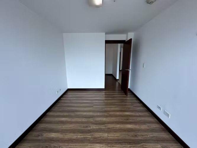 Apartamento en Torres Paseo Colón
