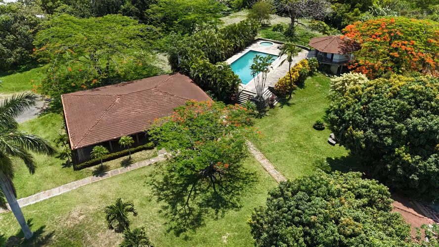 EN VENTA HERMOSA QUINTA CON AMPLIO TERRENO - LA GARITA DE ALAJUELA . - Imagen 1