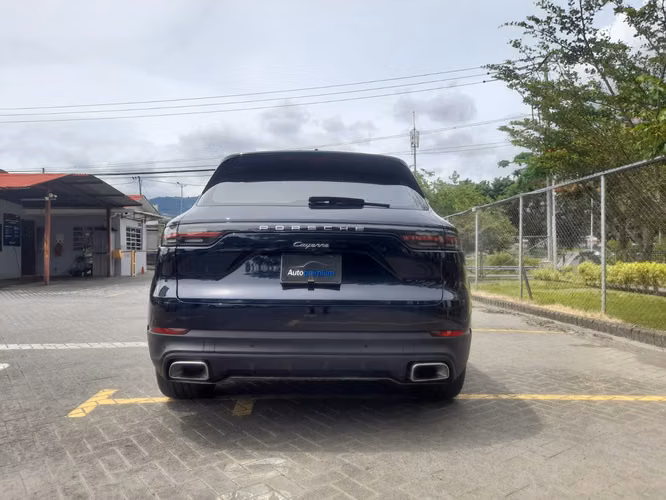 PORSCHE CAYENNE