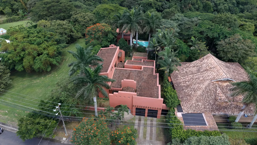 Venta de casa en Valle del Sol.