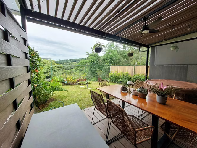 Venta de Casa con amplio patio en Ciudad Colón