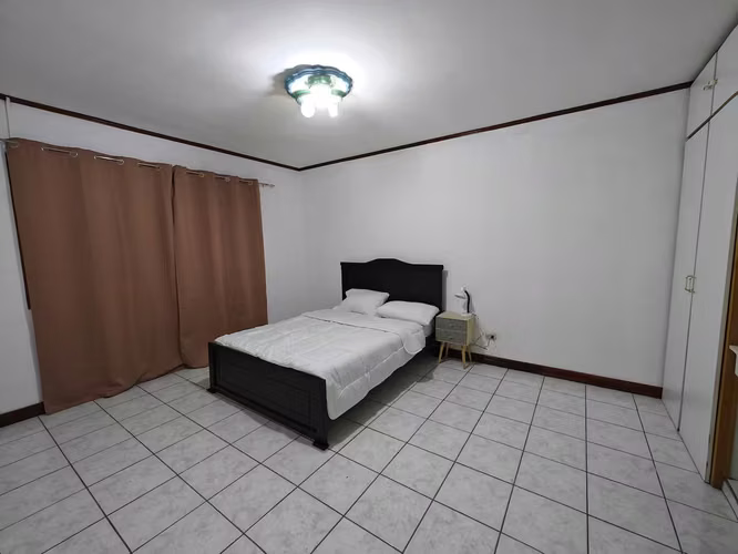 CASA CON USO MIXTO EN ROHRMOSER - Imagen 6