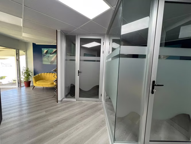 43017 - Alquiler de Oficina Corporativa