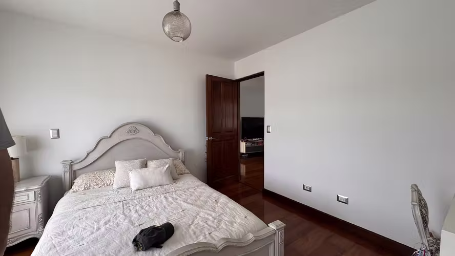 Alquiler de Casa con Amplio Jardín en Curridabat, San José (AD)