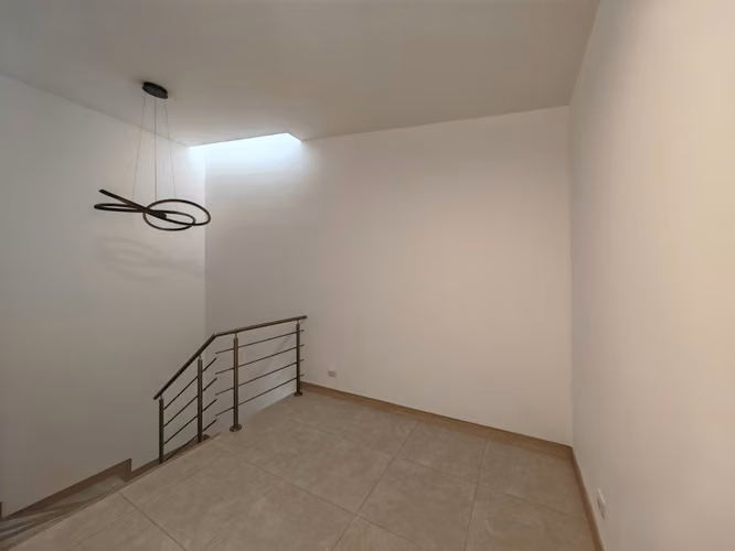 ALQUILER DE CASA CON 3 HABITACIONES EN ESCAZÚ