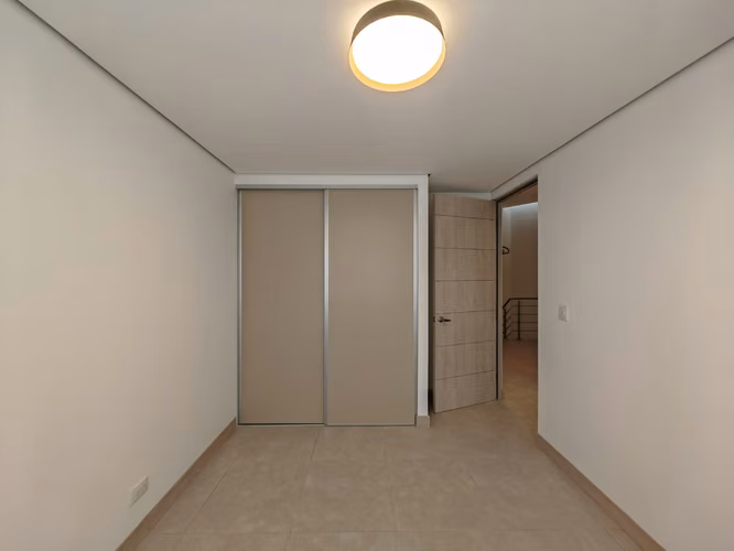 ALQUILER DE CASA CON 3 HABITACIONES EN ESCAZÚ