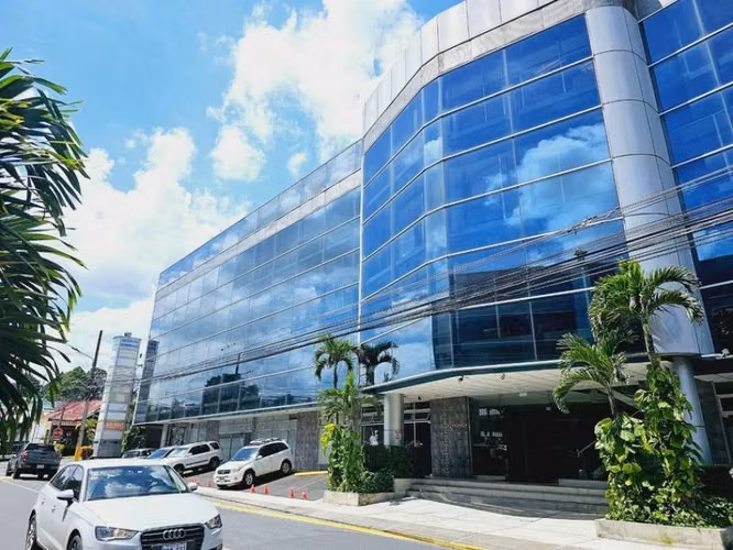 Office for Rent in an Office Complex in Curridabat