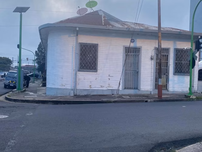 Vendo Propiedad San José Comercial y Residencial" planta baja