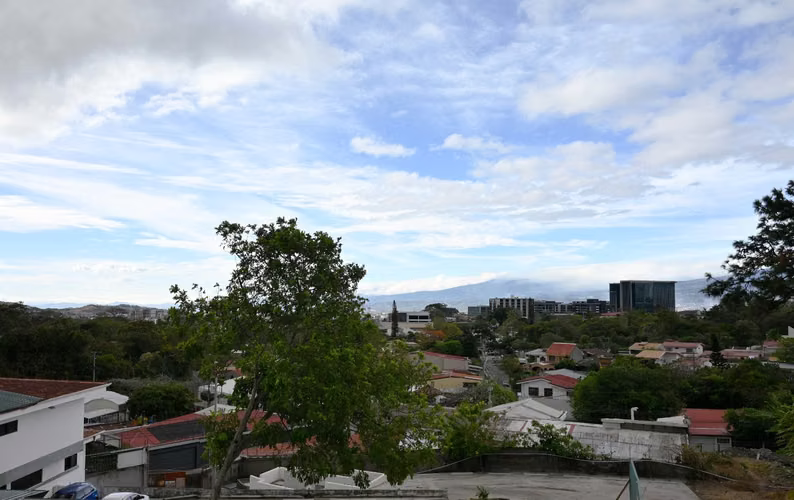 Belo Horizonte 1 hab 90 mts · Escazú, San José - Imagen 20