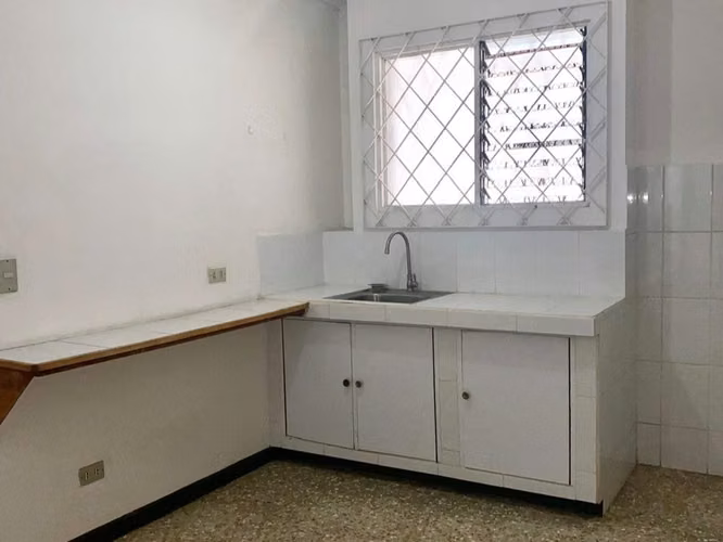 Casa en Alquiler San José Centro | Ideal para Oficinas o Vivienda | Cerca Barrio Chino | - Imagen 5