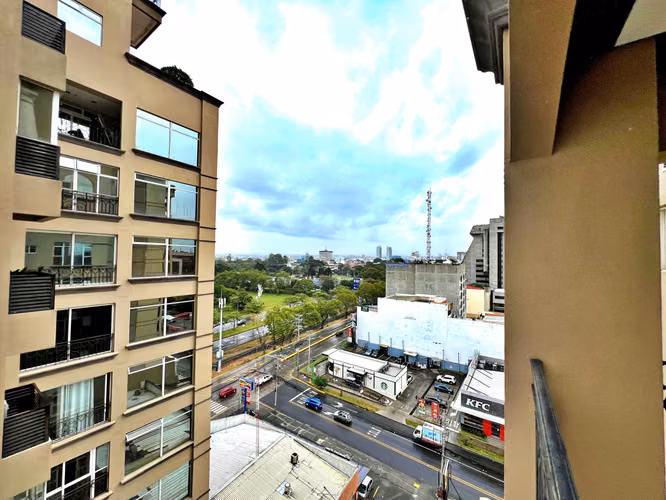 Venta apto con terraza y vistas a la ciudad, La Sabana. (IC) - Imagen 7