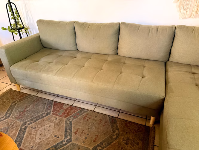 Oportunidad - Sillón moderno y amplio con poco uso. - Imagen 3