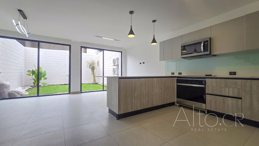 CASA EN LINDORA |  3 HABITACIONES  |  JARDIN CERRADO  |  LINEA BLANCA