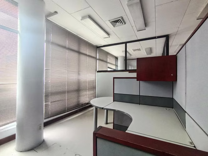 Alquiler de Edificio Comercial con Mobiliario en El Centro de San José.  LCV