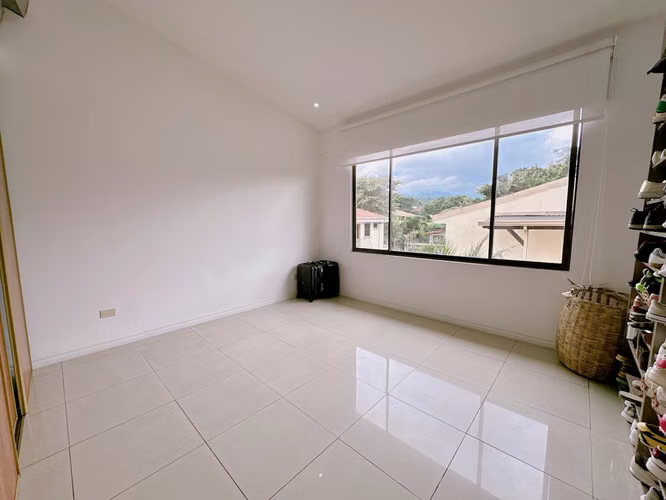 GUACHIPELIN, ESCAZÚ: VENTA DE CASA EN CONDOMINIO - 326 MTS - Imagen 16