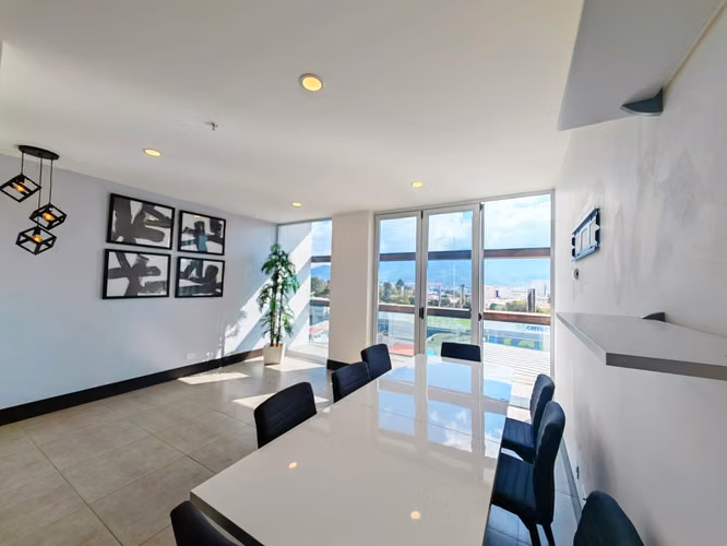 Alquiler de apartamento amoblado en Nunciatura. Moderno 96 M2