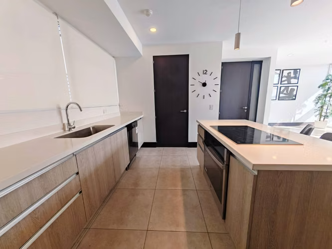 Alquiler de apartamento amoblado en Nunciatura. Moderno 96 M2 - Imagen 3