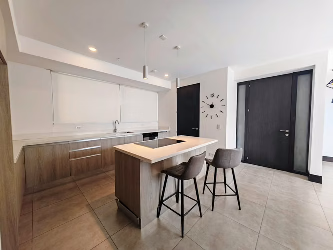 Alquiler de apartamento amoblado en Nunciatura. Moderno 96 M2 - Imagen 2