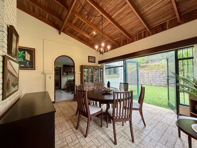 Casa en venta en condominio en Curridabat, San José