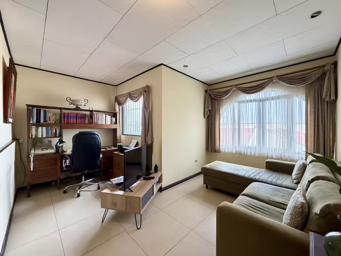 Casa en venta en condominio en Curridabat, San José