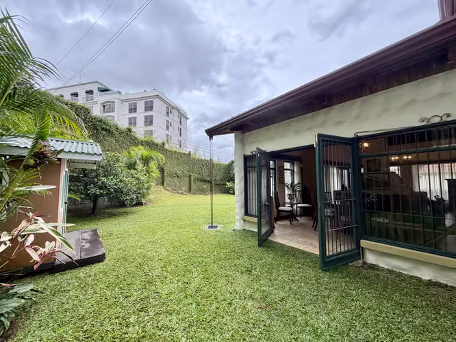Casa en venta en condominio en Curridabat, San José
