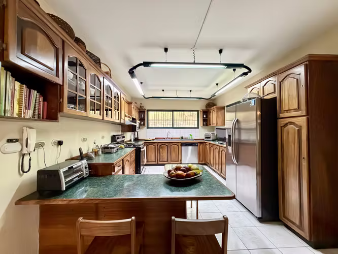 Casa en venta en condominio en Curridabat, San José