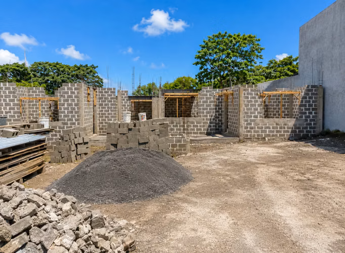 Proyecto Inmobiliario para Inversionistas en Alajuela | Desarrollo de 4 Apartamentos
